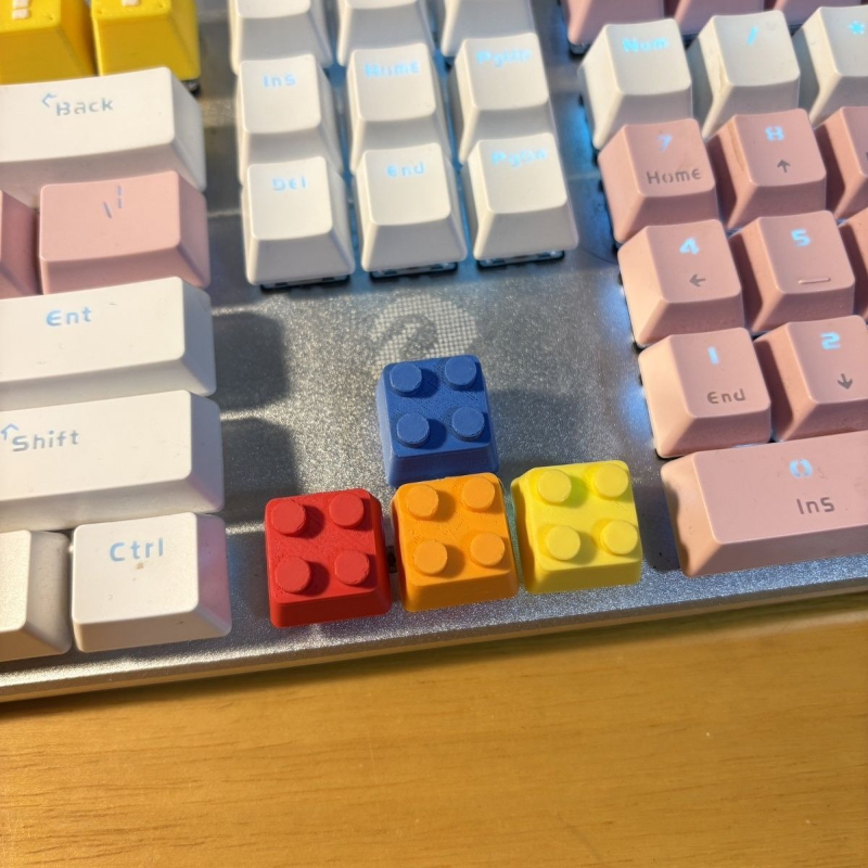 أغطية مفاتيح MX مطبوعة بتقنية  - مراجعة 3D Printing Keycaps وسعره